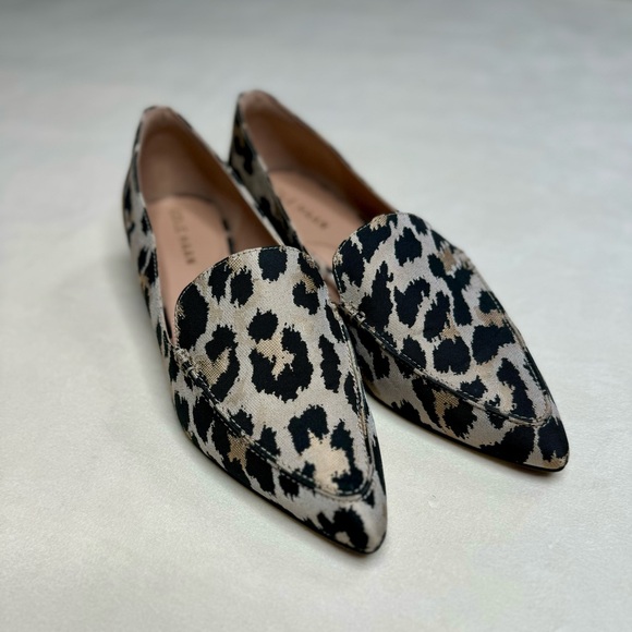 Cole Haan pointed toe flat.  Pale toned leopards print. Size 6. - Picture 2 of 3